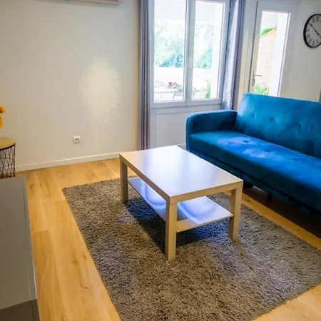 La Maison Des Roses 5 Avignon Appartement *